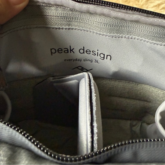 NWOT Peak Design Everyday Sling 3L - Picture 6 of 7